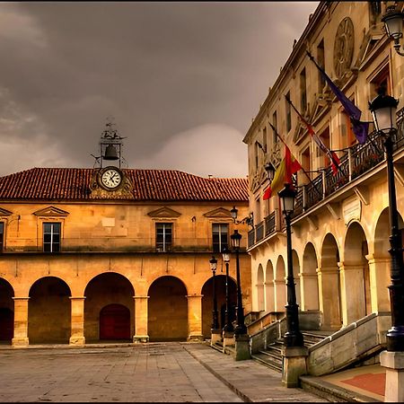 Hotel Soria Plaza Mayor Bagian luar foto