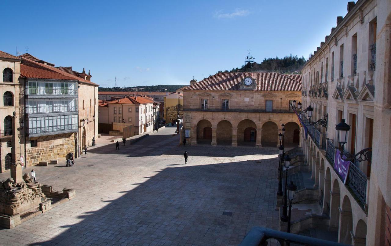 Hotel Soria Plaza Mayor Bagian luar foto