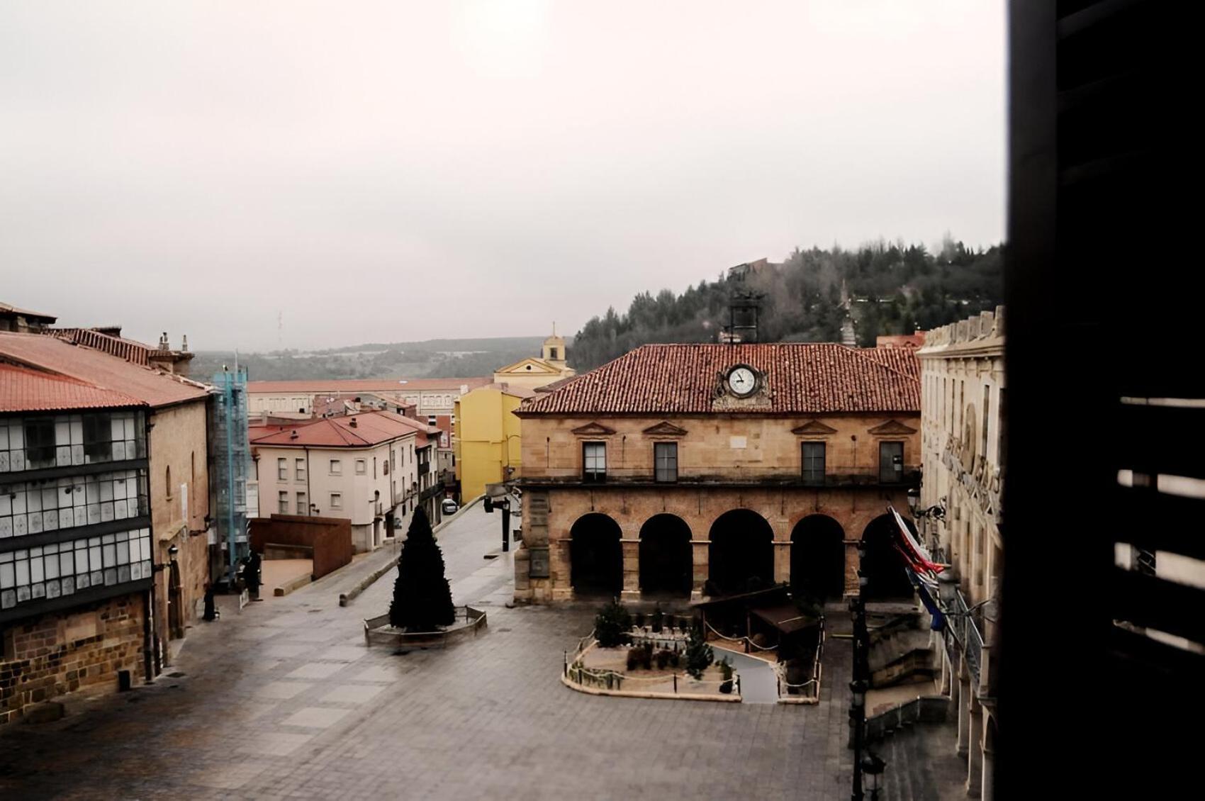 Hotel Soria Plaza Mayor Bagian luar foto
