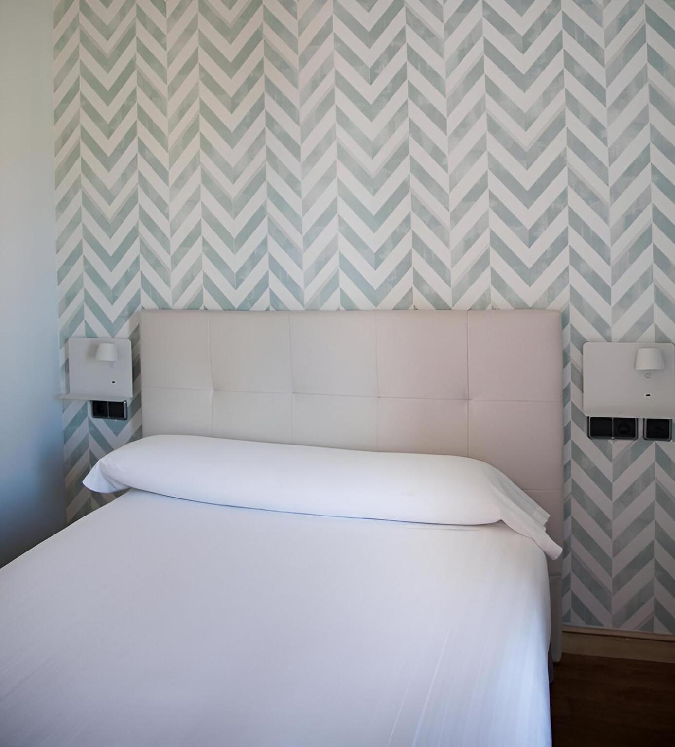 Hotel Soria Plaza Mayor Bagian luar foto